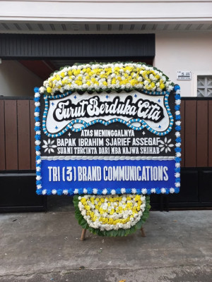 Papan Bunga Duka di Malaka Jaya